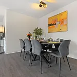 아파트 Primero Relax-home I Premium Ab 90qm I Balkon Garage I A8-fuggerei *
