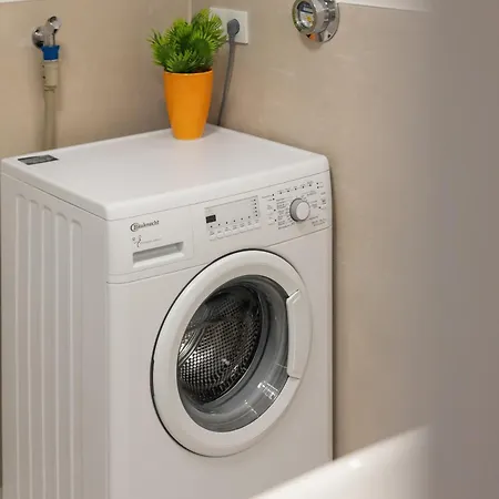 아파트 Primero Relax-home I Premium Ab 90qm I Balkon Garage I A8-fuggerei