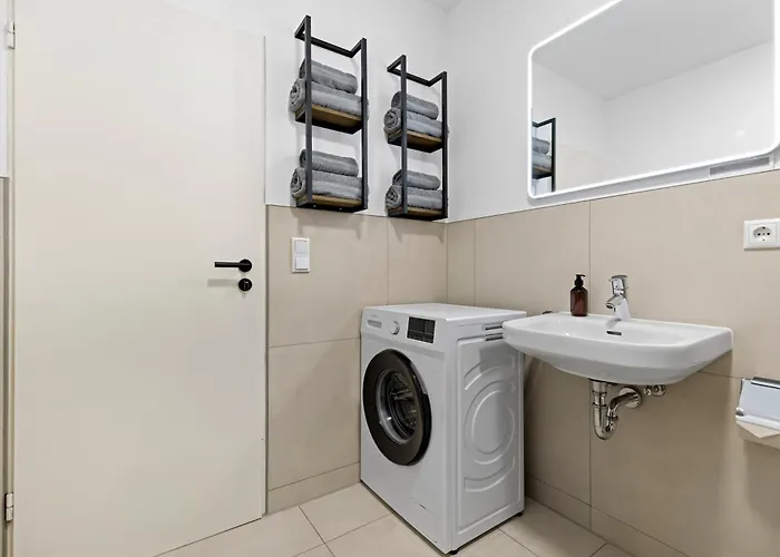 아파트 Primero Relax-home I Premium Ab 90qm I Balkon Garage I A8-fuggerei *